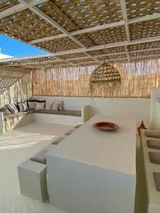 Beautiful Apartment with Private Rooftop Terrace - Al Azifat