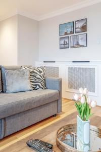 Stunning Flat on Kings Road, Chelsea with Balcony
