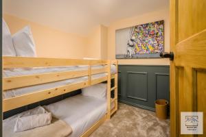 Isabellas Beach House Scarborough - 4 Bedroom