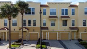 Prime Location 3 Suites Townhome Near Universal