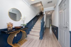 Modern 3 suites Walk to Epic Universe I-Drive