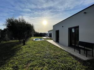 Villas Villa neuve de standing au calme : photos des chambres