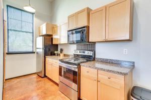 Norman Retreat 1 Mi to The University of Oklahoma