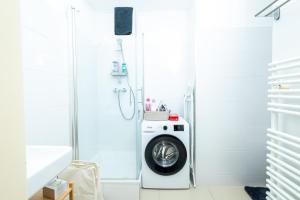 Charming retreat walking distance from town centre