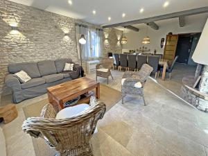 Maisons de vacances Villa Les Agrions avec piscine : photos des chambres