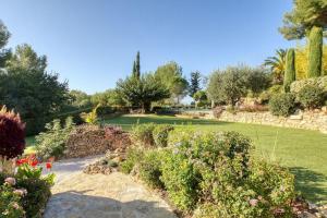 Magnifique Maison avec Jardin et Piscine Vue Mer