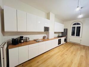 Appartements Gite de groupe a la Ferme de Verdun, 1H30 de Paris : photos des chambres