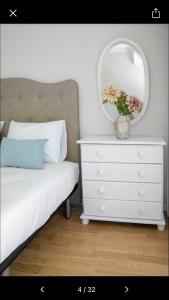 Belas Artes Apartment by LovelyStay