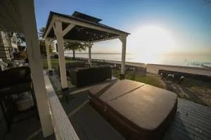 The Historic Oneida Lake House - Condo 4 - Bridgeport