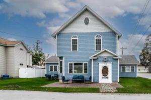 Luxurious 5 BR Home in the Heart of Sylvan Beach