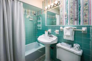 Seaspray Condos 213A