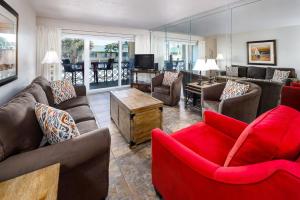 Seaspray Condos 204C