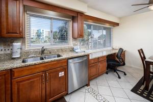 100D - 2BR2 Bath at Seaspray Condos on Okaloosa Island, Fort Walton Beach, Fl