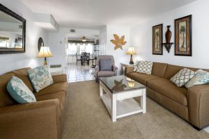 111A - 1BR1.5 Bath at Seaspray Condos on Okaloosa Island, Fort Walton Beach, Fl