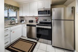 111A - 1BR1.5 Bath at Seaspray Condos on Okaloosa Island, Fort Walton Beach, Fl