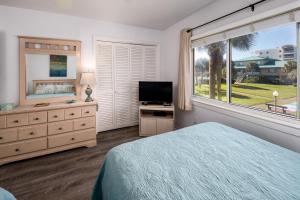 111A - 1BR1.5 Bath at Seaspray Condos on Okaloosa Island, Fort Walton Beach, Fl