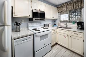 Seaspray Condos 110A
