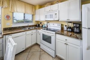 Seaspray Condos 105A