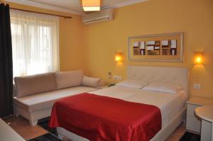 Superior Double Room with Free Parking and Wi-Fi room in Hotel Pik Loti