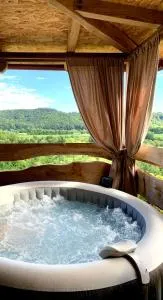 Holiday home with hot tube, near the river - Štefanski Desni