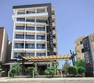 Hotel Lajka Luxury - 乌尔齐尼