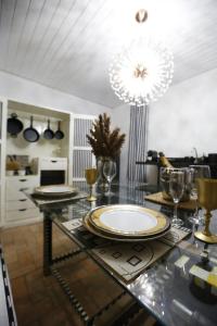 Casas Park Way