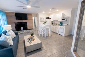 Family Two-Bedroom Suite room in Siesta Key Beachside Villas