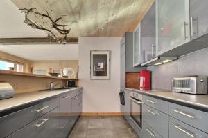 Dents du Midi 54, the sunny attic