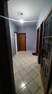 CASA BEM LOCALIZADA E AMPLA