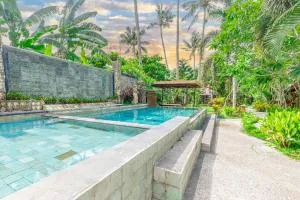 Green Asri Hotel - Midang