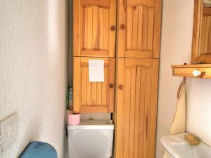 Charmant 3 Pièces à Morzine avec Balcon - Idéal pour 4 Personnes, Proche Pistes et Commodités - FR-1-524-123
