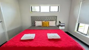 Home in Wyndham Vale (Manor Lakes) Melbourne - Little River