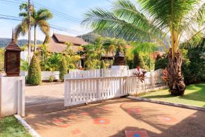 Villa with pool, garden and terrace - Kamala #123