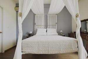 Emilia Luxury Apartments