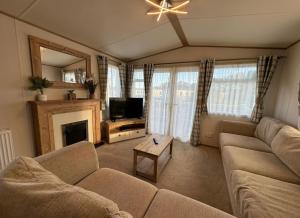 43 Anglers Acre, Tattershall Lakes