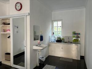 Adrian Family Homestay