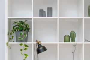 Cozy Studio with Balcony and FREE GARAGE by Noclegi Renters