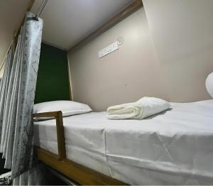 Shree Madhvam AC Dormitory