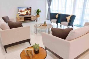 2000sq ft(186平米) Spacious Residence@IMAGO Mall, KK
