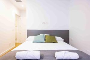 Apartamentos turísticos Plaza Sevillano , by CartagenaSpain