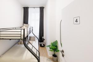 Central City Style Rooms by Home2