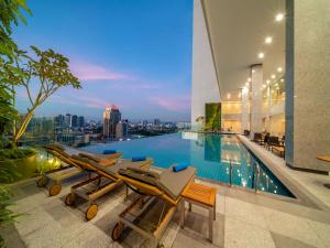 Sunway Sanctuary - Seniors Hot..