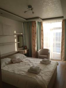 2-Bed - Sleeps 4 - w Parking