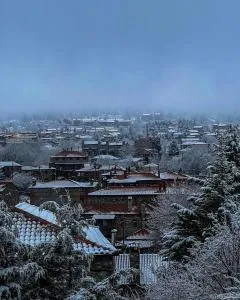 G & M Stone House - Árnissa