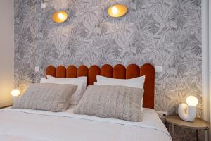 Phaedrus Living: Glyfada Seaview Luxury Penthouse