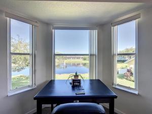 Lovely 3 bed Condo Near Disney Quiet Community
