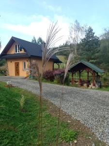 Domek nad Stawem Siemuszowa