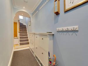 Pass the Keys Centrally located modern and spacious 3 Bed terrace