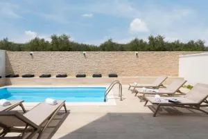 NEW ! Villa Bellatrix 2 - heated pool and jacuzzi - Vrsi