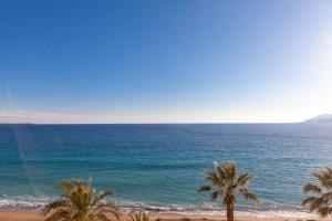 2-Br apartment by the beaches Magical sea view
